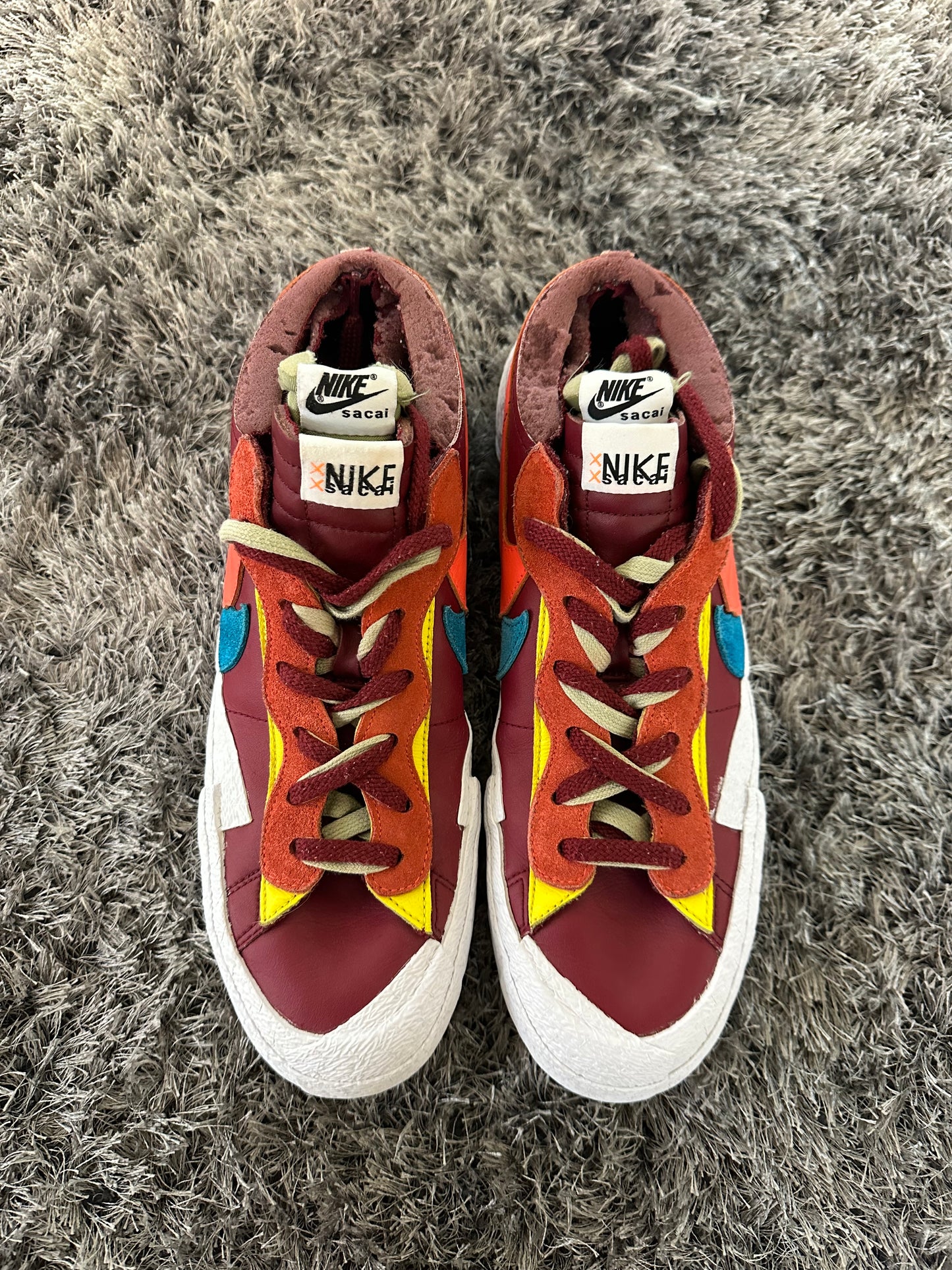 Blazer Low Sacai KAWS Team Red