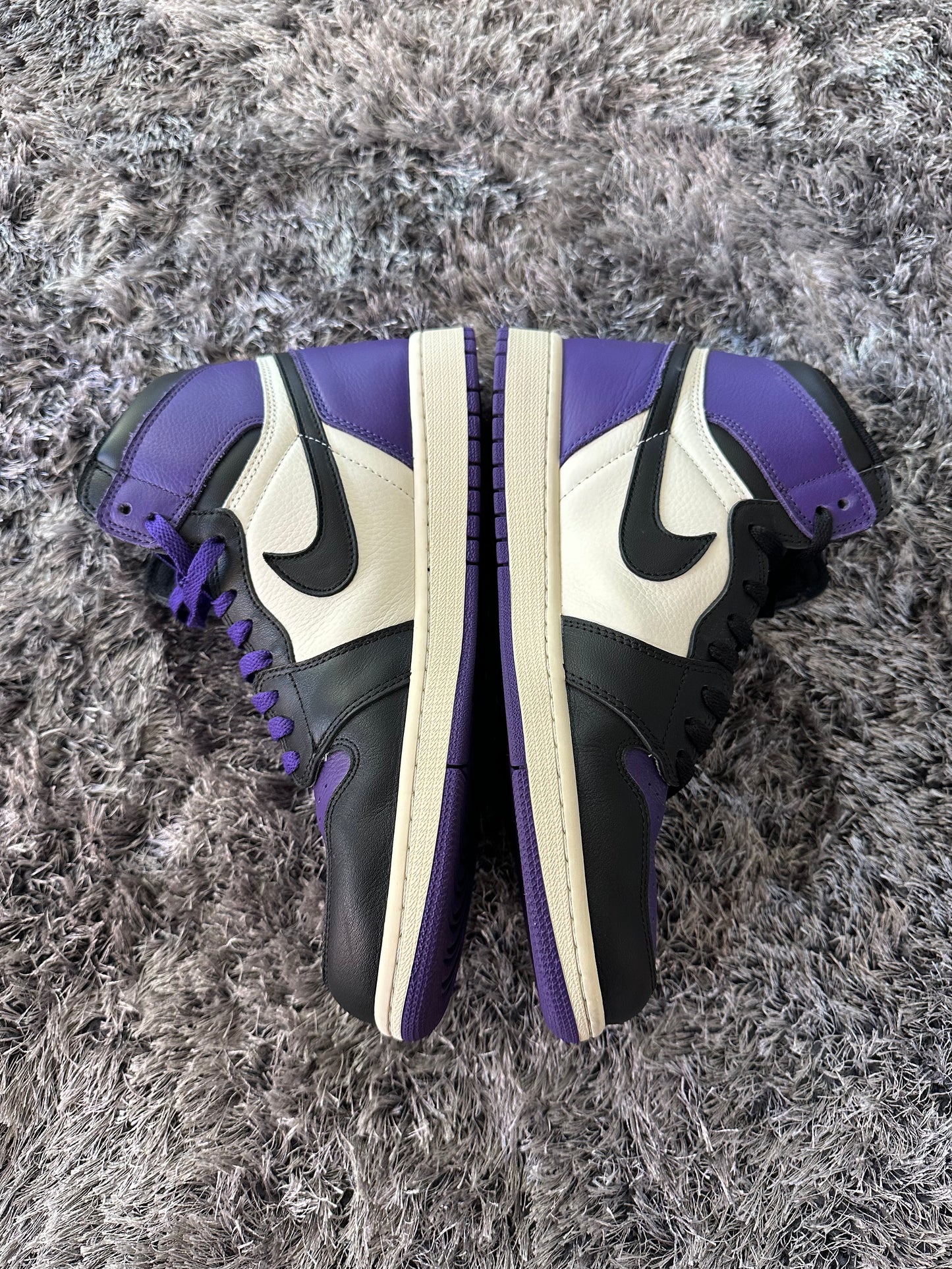 Air Jordan 1 High OG Court Purple