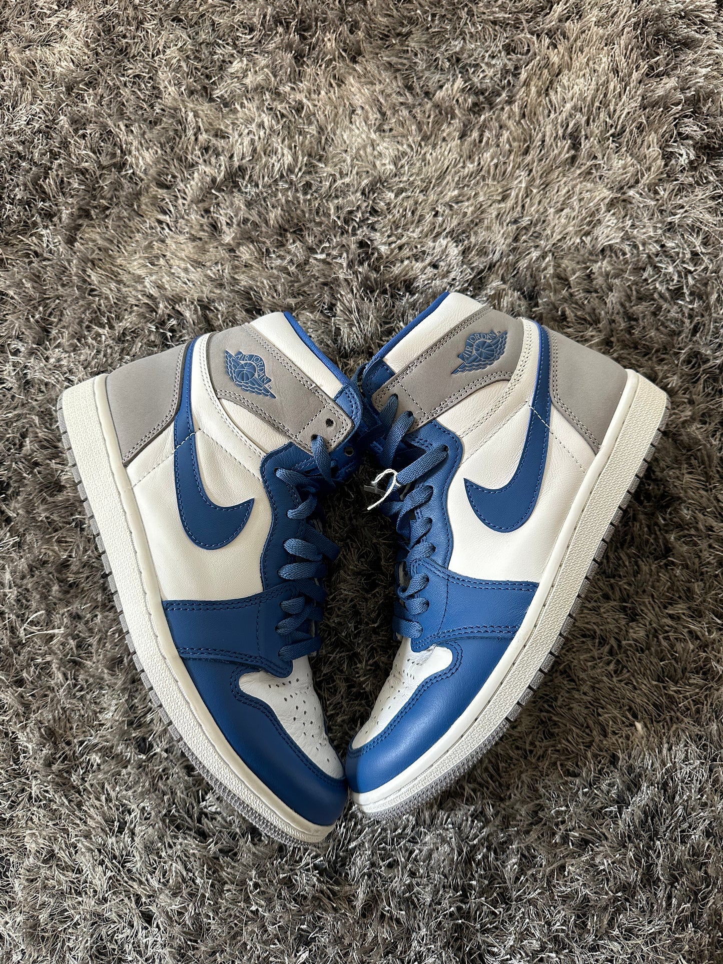 Air Jordan 1 Retro High OG True Blue